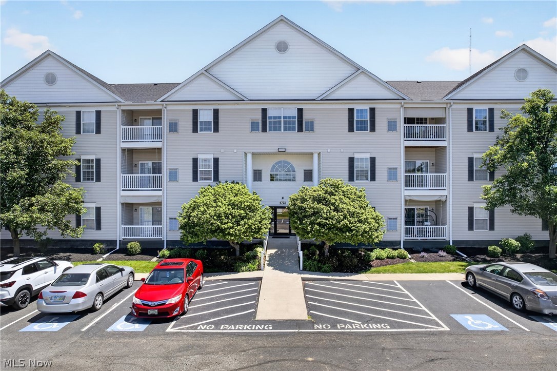 4703 Hills And Dales Road NW Canton OH 44708