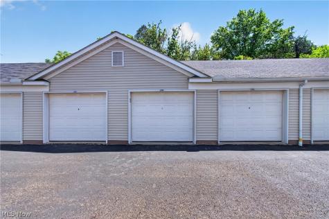 4703 Hills And Dales Road NW Canton OH 44708