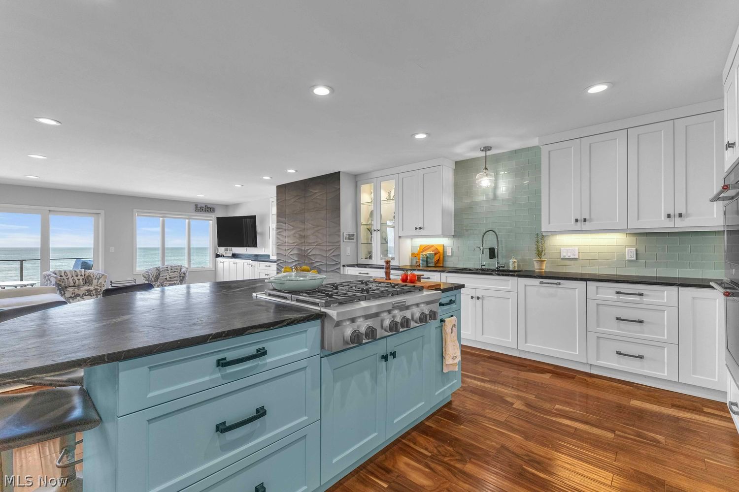 3751 E Lake Road Sheffield Lake OH 44054