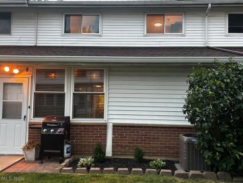 25315 Clubside Drive North Olmsted OH 44070