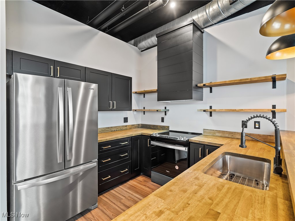 1104 Prospect Avenue E Cleveland OH 44115