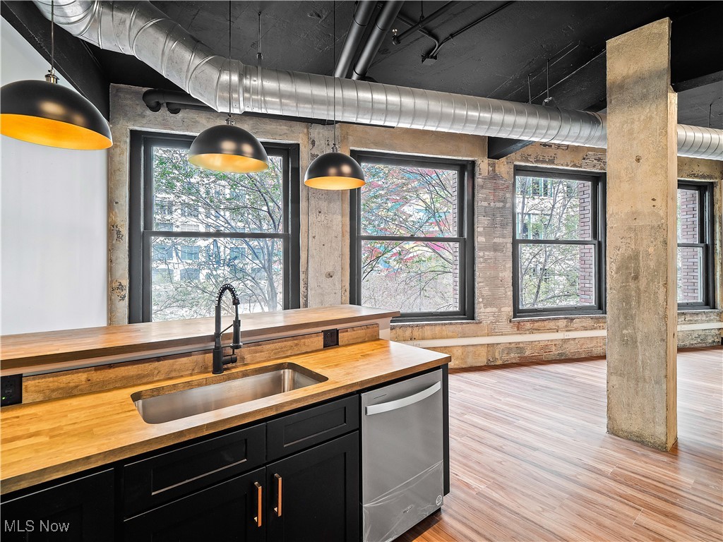 1104 Prospect Avenue E Cleveland OH 44115