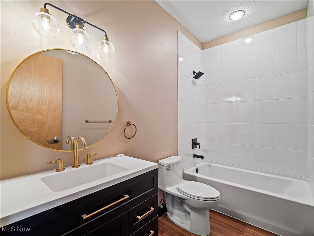 1104 Prospect Avenue E Cleveland OH 44115