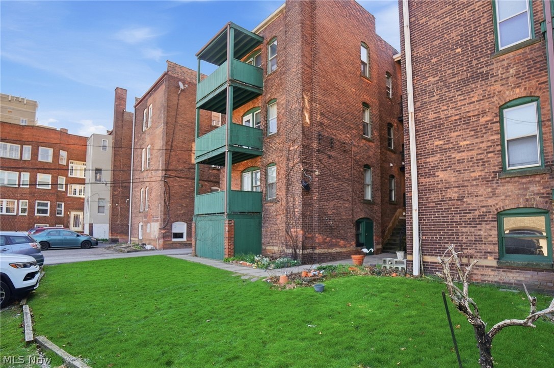 2685 Euclid Heights Boulevard Cleveland Heights OH 44106