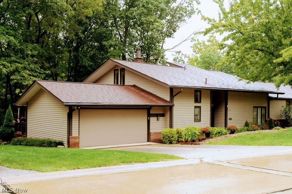 7019 Windward Hills Drive Brecksville OH 44141