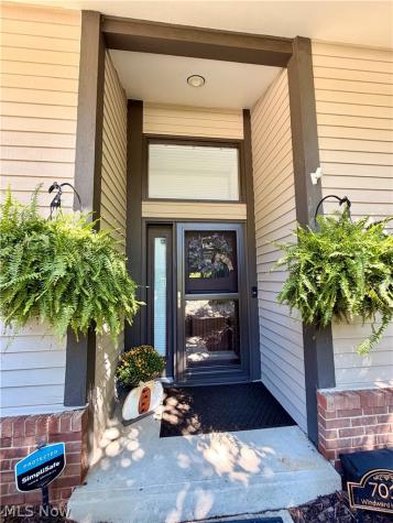 7019 Windward Hills Drive Brecksville OH 44141