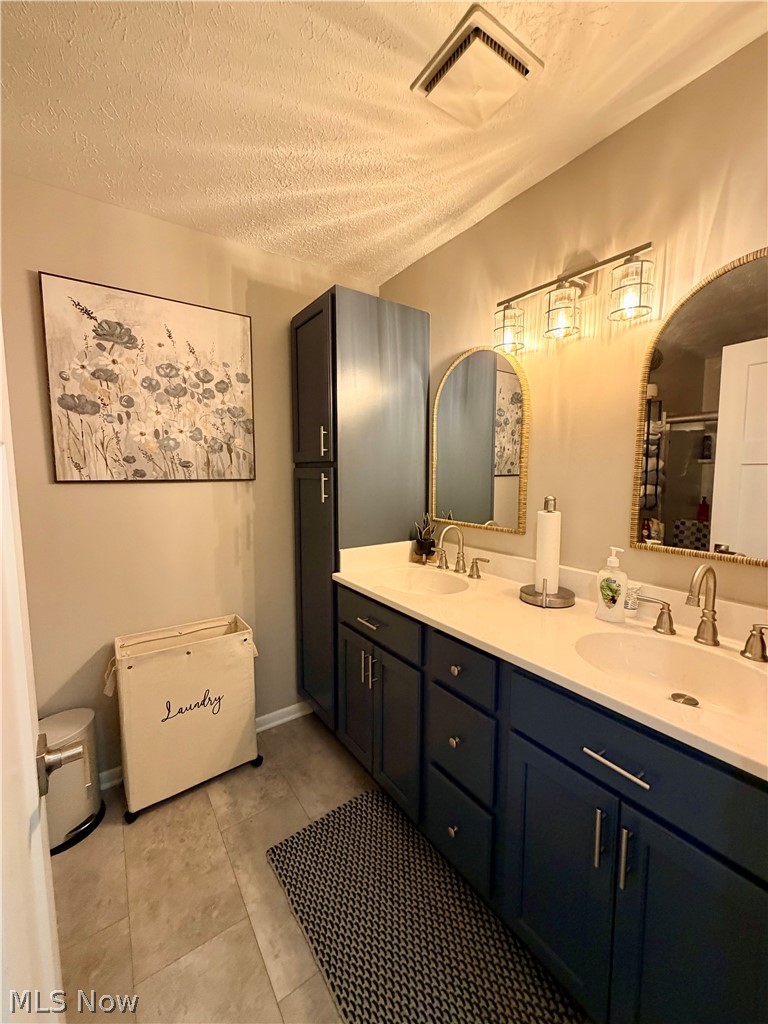 7019 Windward Hills Drive Brecksville OH 44141