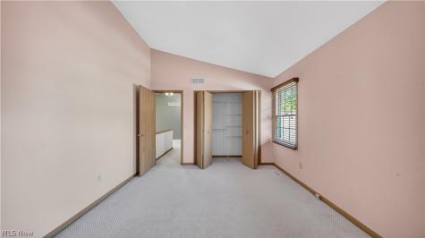 20745 Sun Meadow Trail Strongsville OH 44149