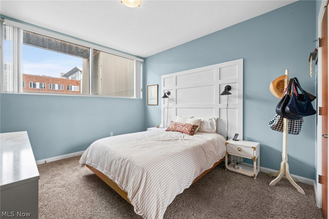 1237 Washington Avenue Cleveland OH 44113