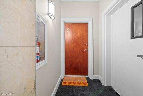 1237 Washington Avenue Cleveland OH 44113