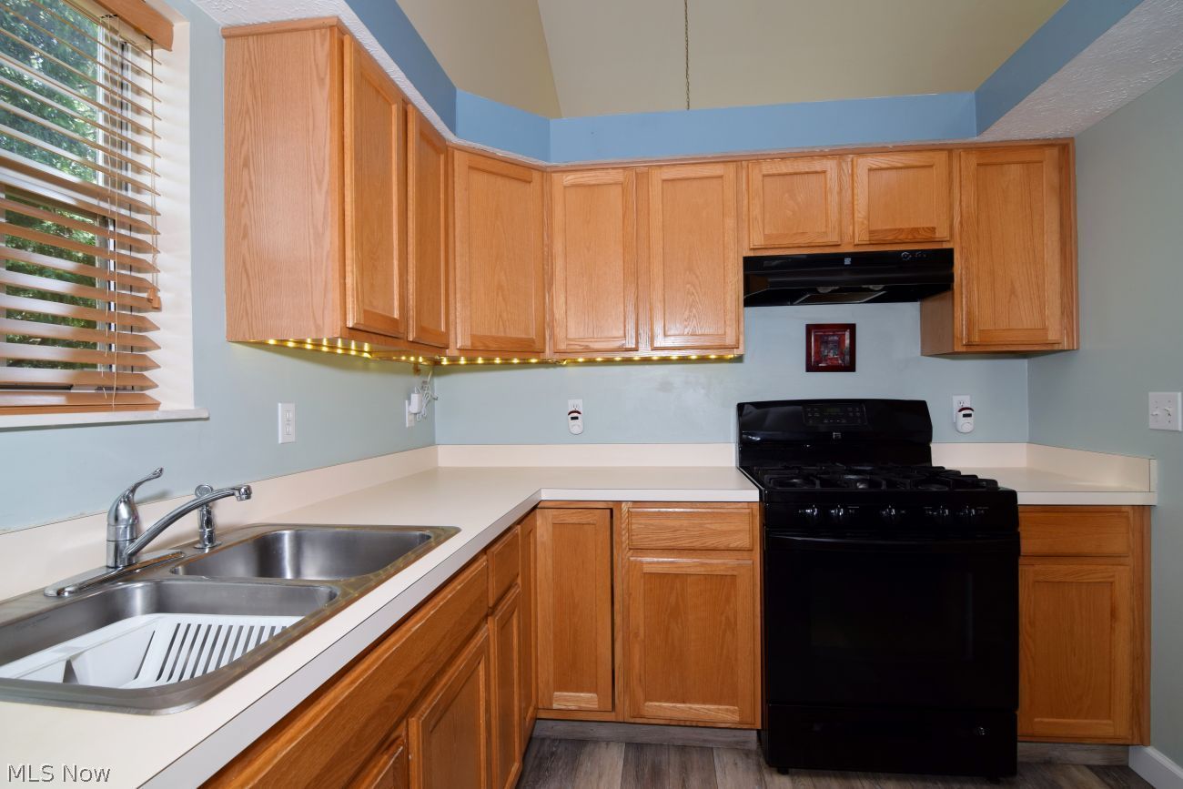 8709 Elmdale Macedonia OH 44056