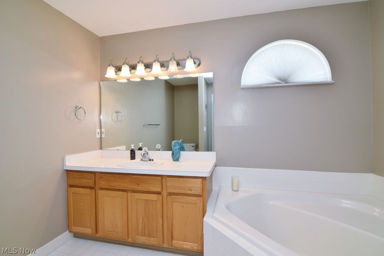 8709 Elmdale Macedonia OH 44056