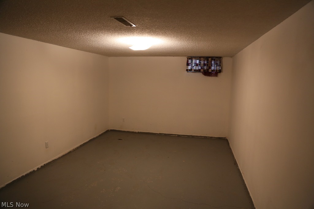 2786 Mull Avenue Copley OH 44321
