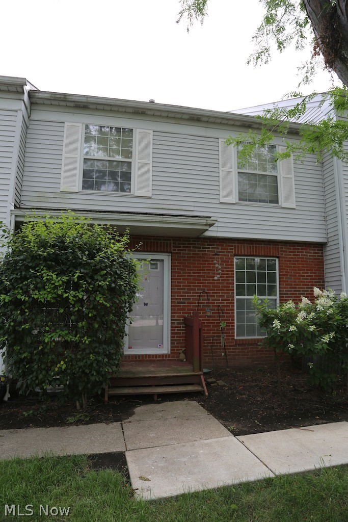 2786 Mull Avenue Copley OH 44321