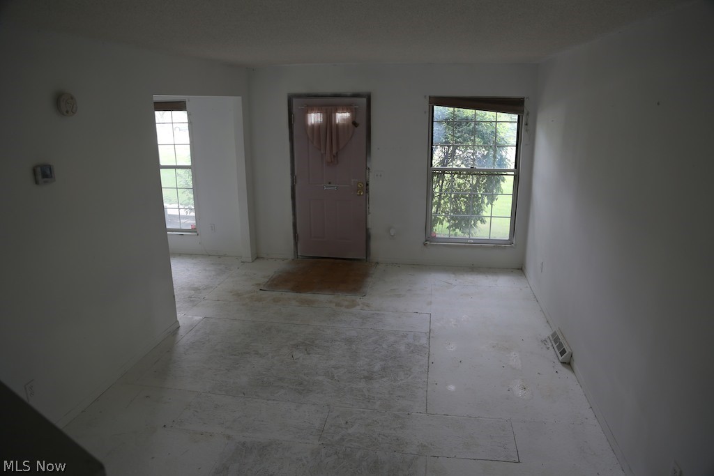 2786 Mull Avenue Copley OH 44321