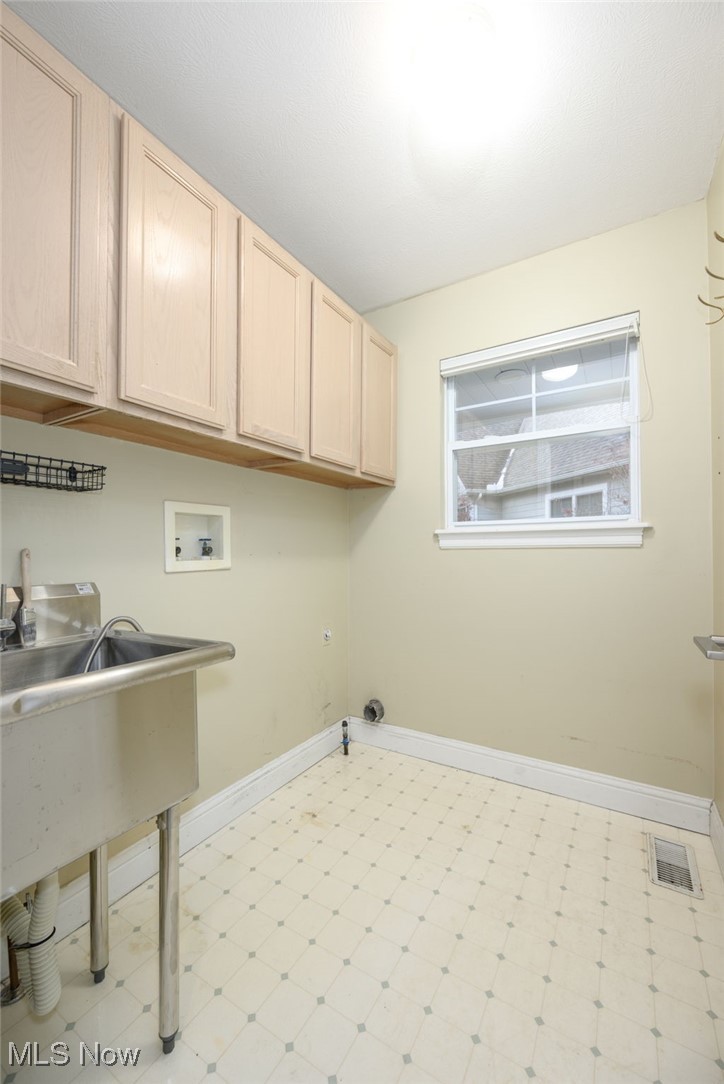 2975 Waterford Drive Twinsburg OH 44087