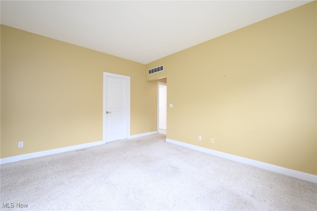 2975 Waterford Drive Twinsburg OH 44087