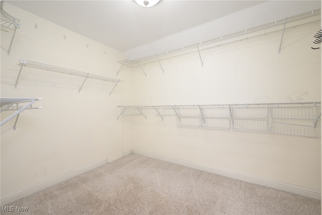 2975 Waterford Drive Twinsburg OH 44087