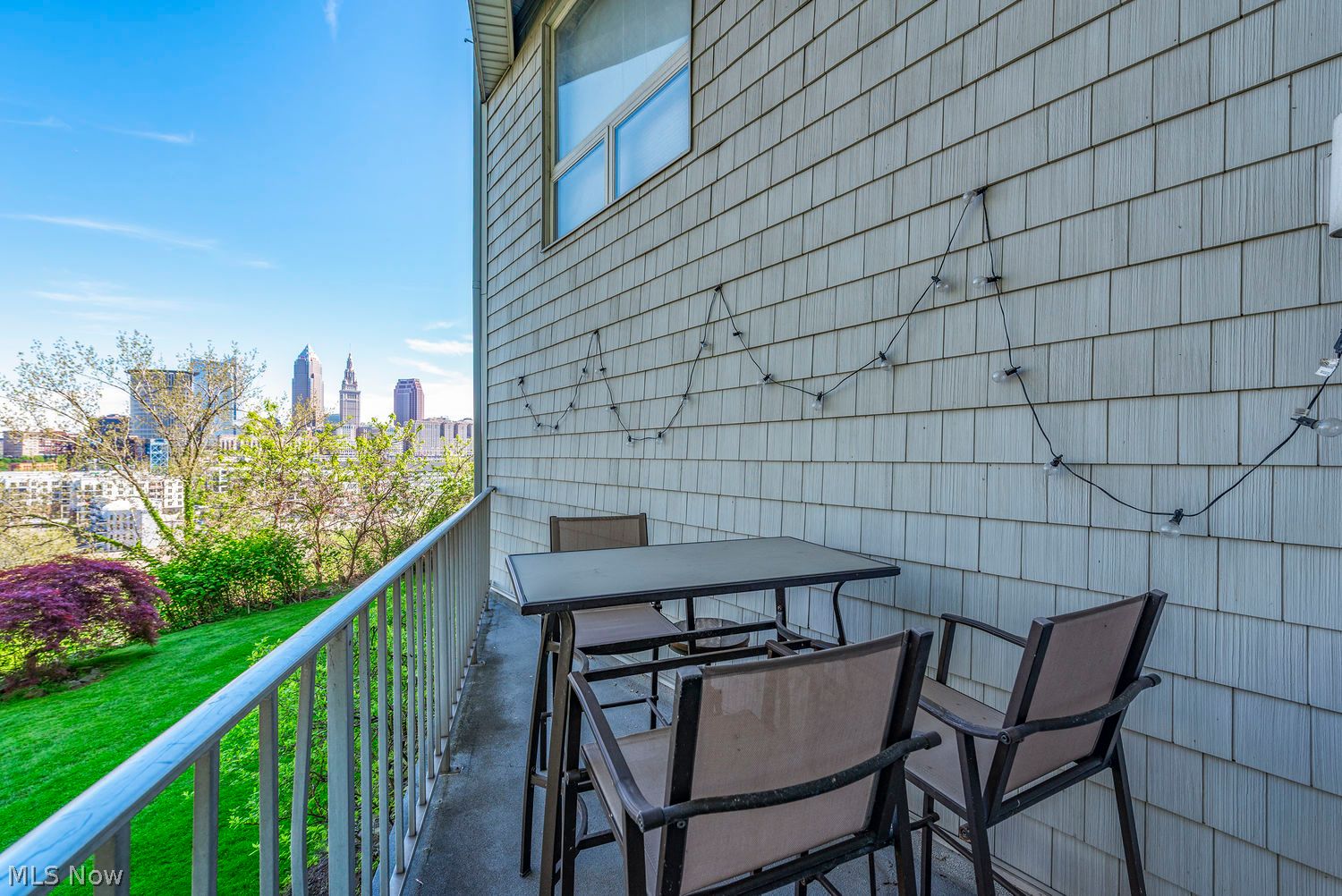 1900 Grove Court Cleveland OH 44113