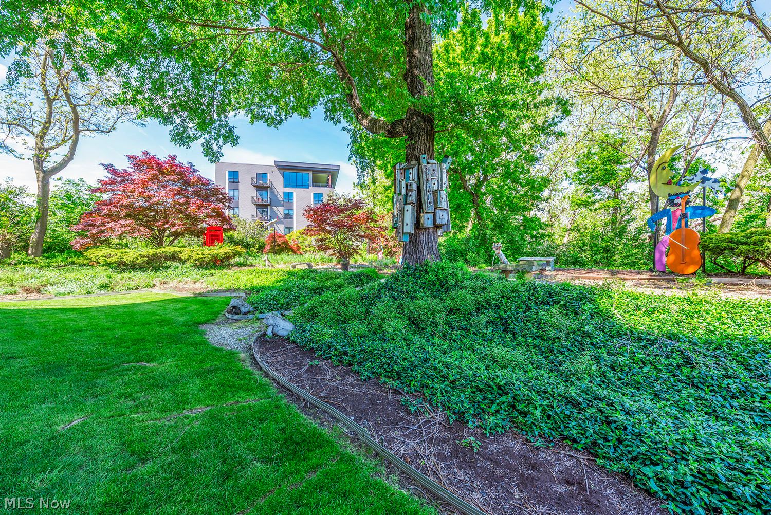 1900 Grove Court Cleveland OH 44113