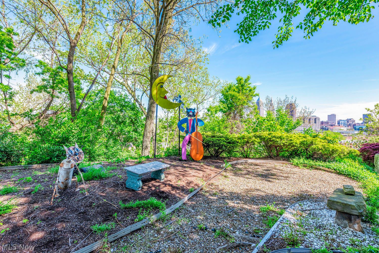 1900 Grove Court Cleveland OH 44113