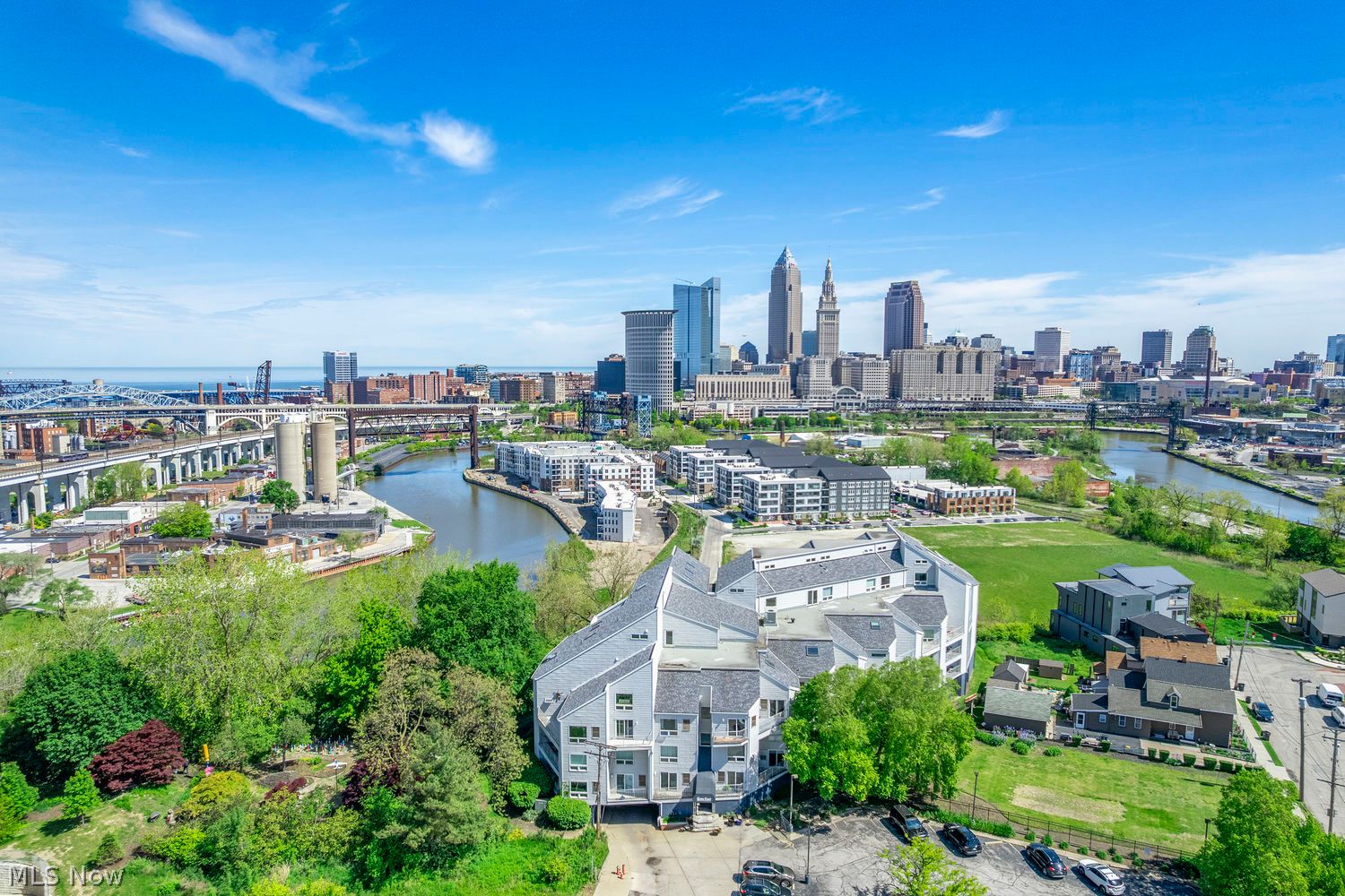 1900 Grove Court Cleveland OH 44113