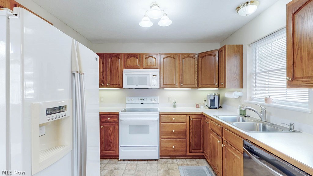 142 Carly Court Hartville OH 44632
