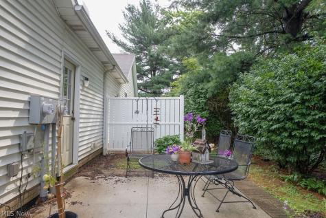 142 Carly Court Hartville OH 44632