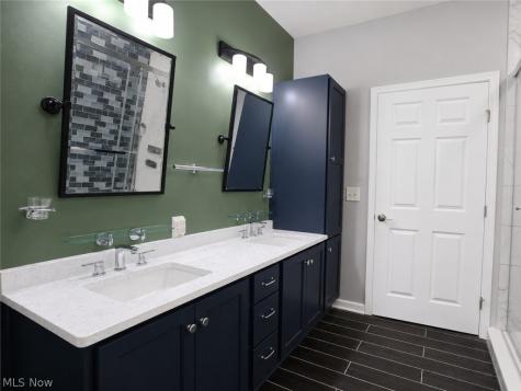 546 Hyannis Port Circle Avon Lake OH 44012