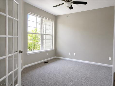 546 Hyannis Port Circle Avon Lake OH 44012