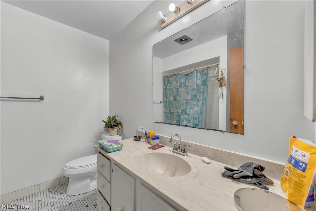 4849 Grace Road North Olmsted OH 44070