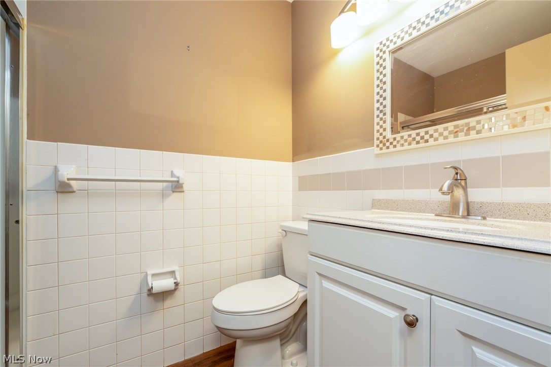 2112 Acacia Park Drive Lyndhurst OH 44124