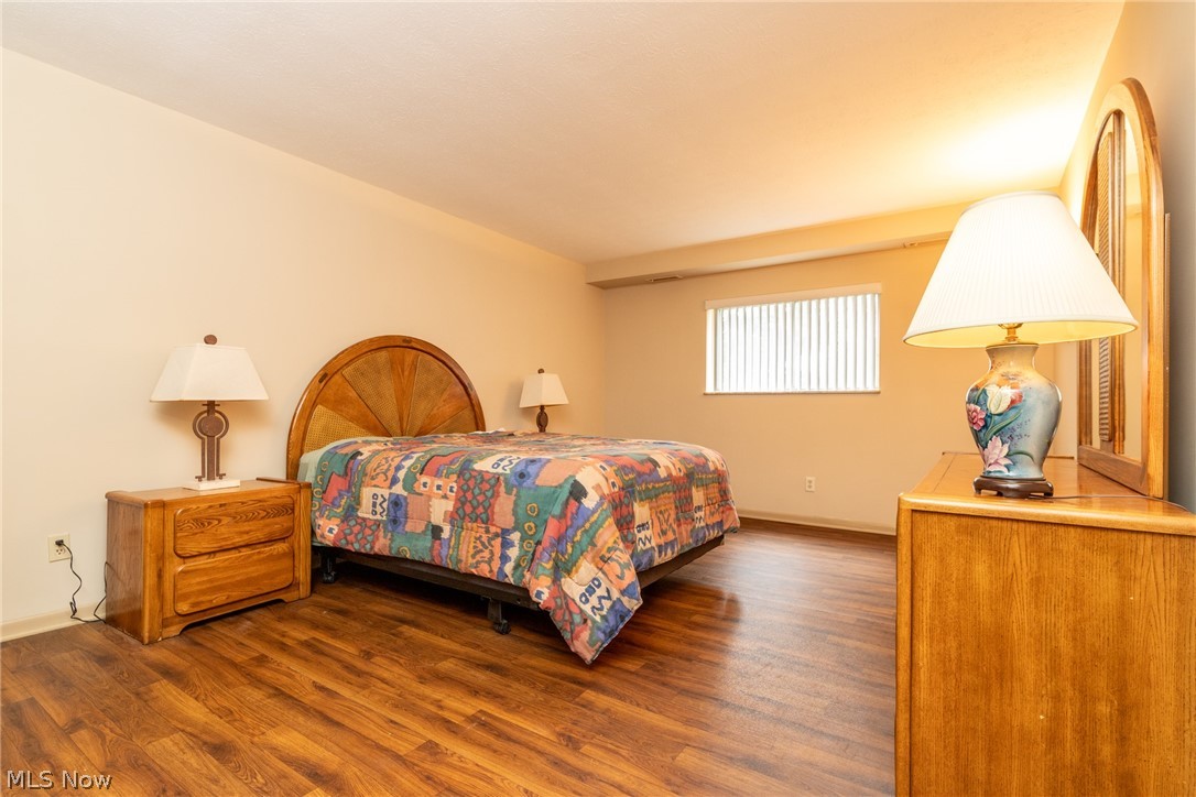 2112 Acacia Park Drive Lyndhurst OH 44124