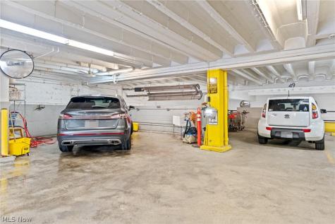 13800 Shaker Boulevard Cleveland OH 44120
