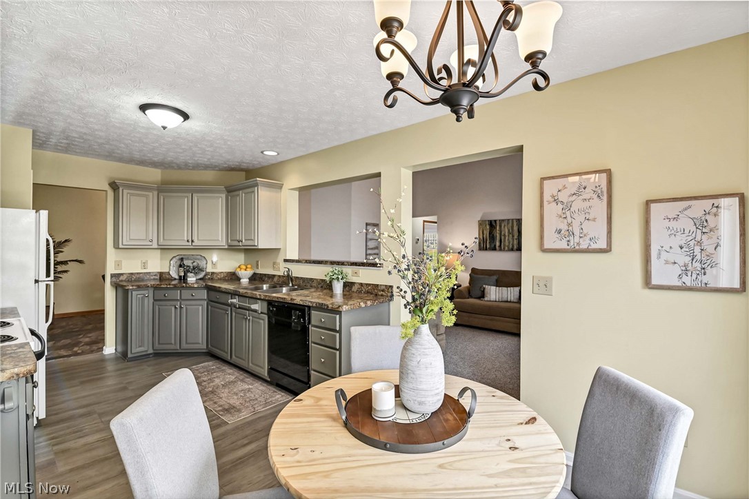 31170 Lily Lane North Olmsted OH 44070