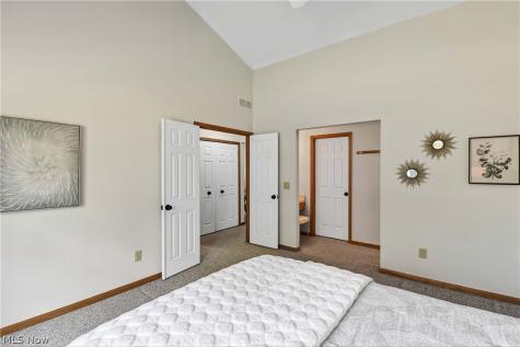 31170 Lily Lane North Olmsted OH 44070