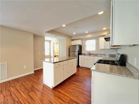 1143 Auburn Avenue Cleveland OH 44113