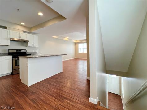 1143 Auburn Avenue Cleveland OH 44113
