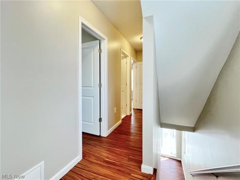 1143 Auburn Avenue Cleveland OH 44113