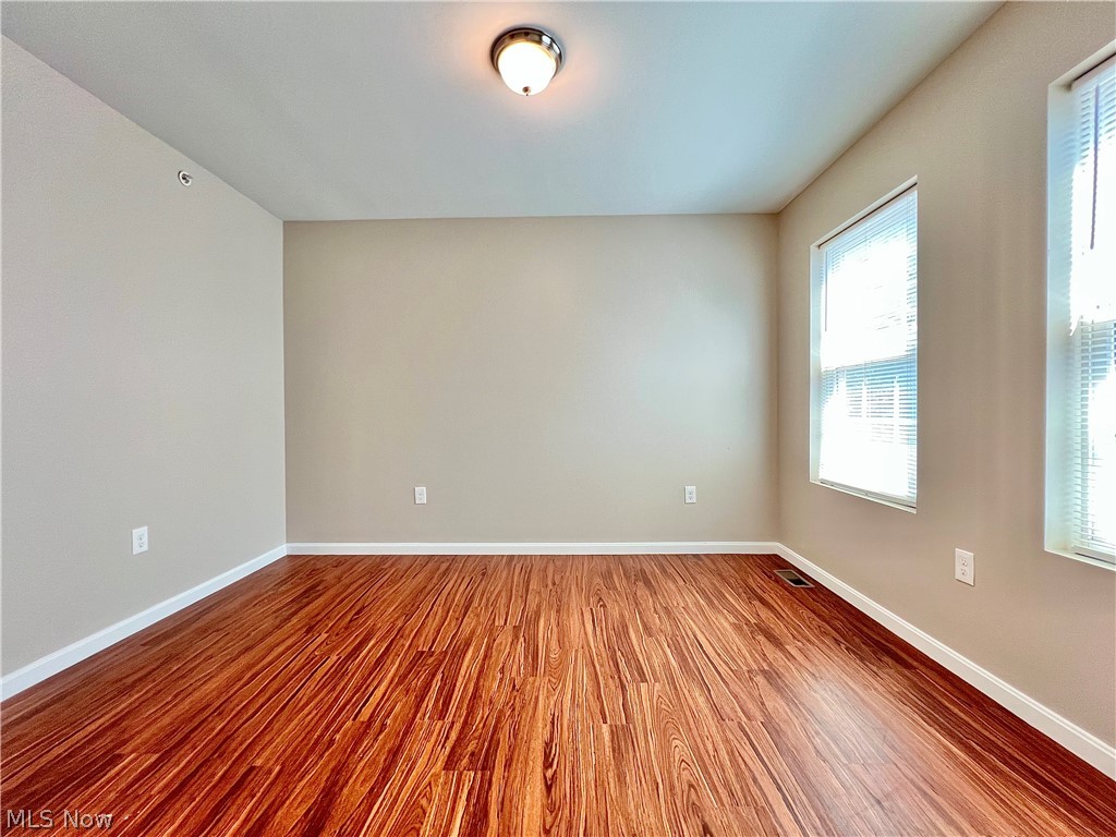 1143 Auburn Avenue Cleveland OH 44113