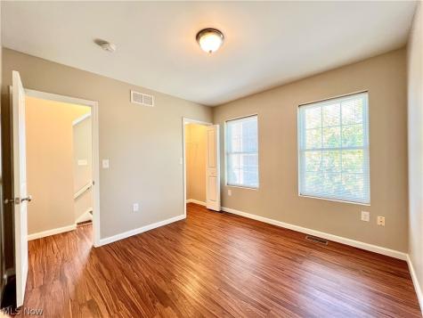 1143 Auburn Avenue Cleveland OH 44113
