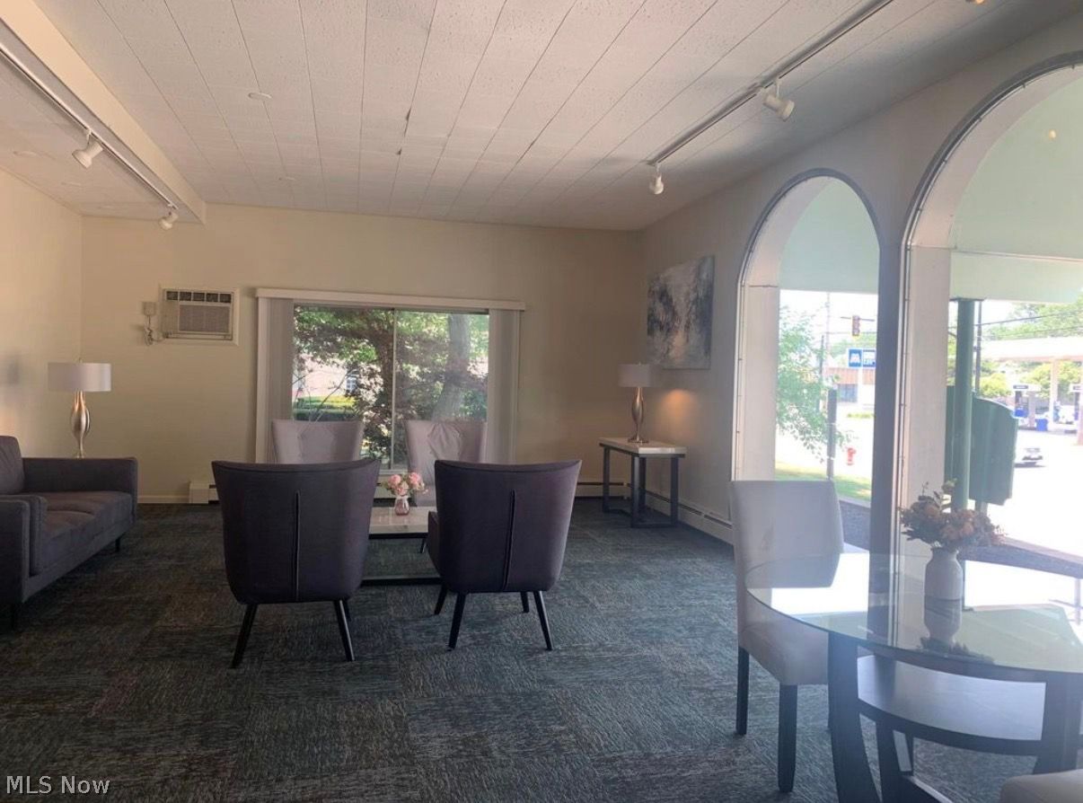14567 Madison Avenue Lakewood OH 44107