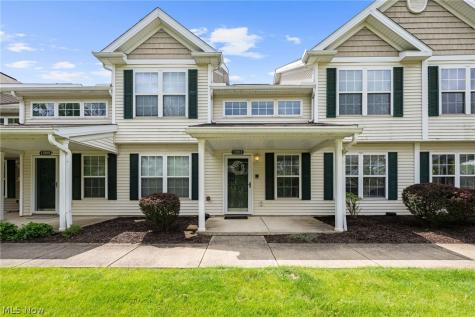 13913 Woodcroft North Royalton OH 44133