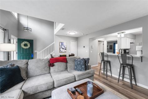 13913 Woodcroft North Royalton OH 44133