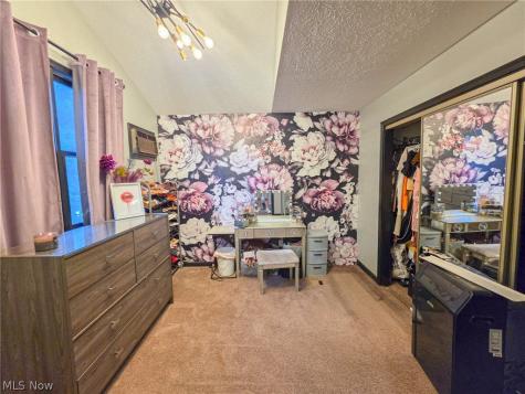 7493 Huntington Drive Youngstown OH 44512