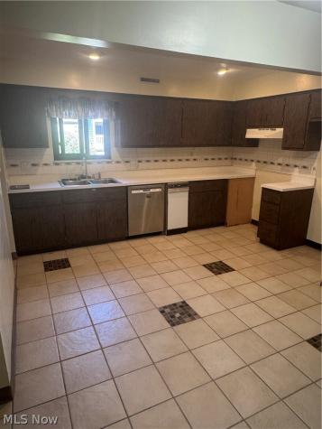 131 Kimrose Lane Broadview Heights OH 44147