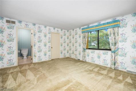 1897 Brookwood Drive Akron OH 44313