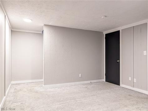 290 Lincoln Street SW Hartville OH 44632