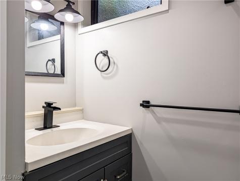 290 Lincoln Street SW Hartville OH 44632