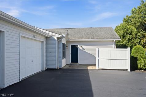 5972 Callaway Circle Youngstown OH 44515